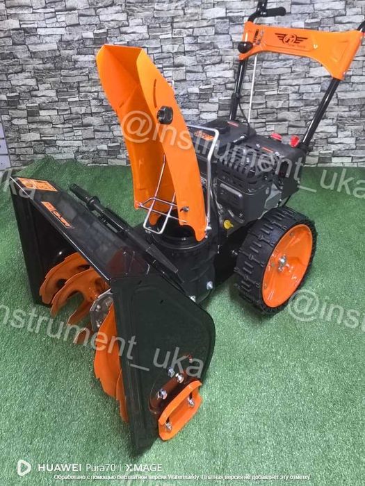 Снегоочиститель Total Tools снегоуборщик бензиновый