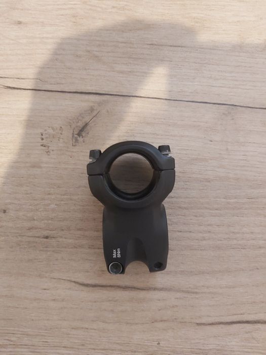 Vând pipă pentru bicicletă. 31.8 cm