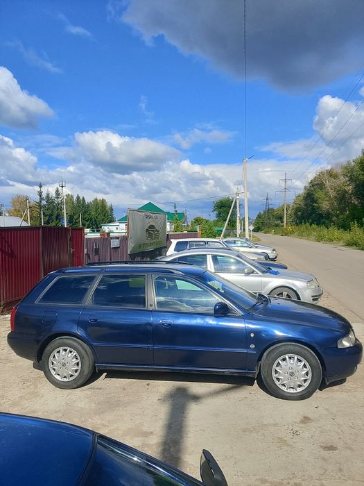 Ауди А4 б5 уневерсал на автомате