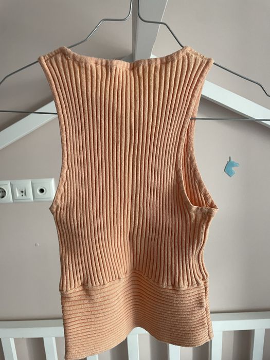 Лот от кроп топове в размери XXS/XS/S - продават се и поотделно
