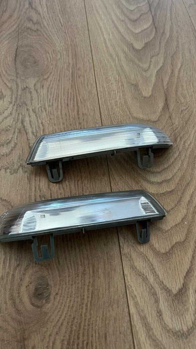 Semnalizari oglinzi originale golf 5 19. TDI
