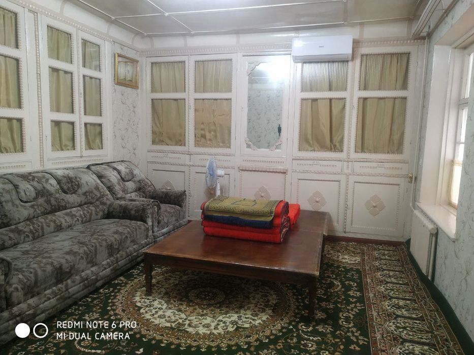 Uy sotiladi. Chorsu bozor yaqinda