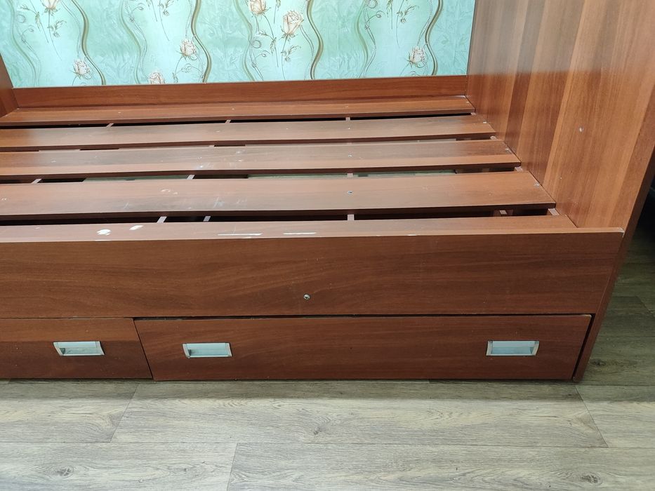 Продам кровать 160*200