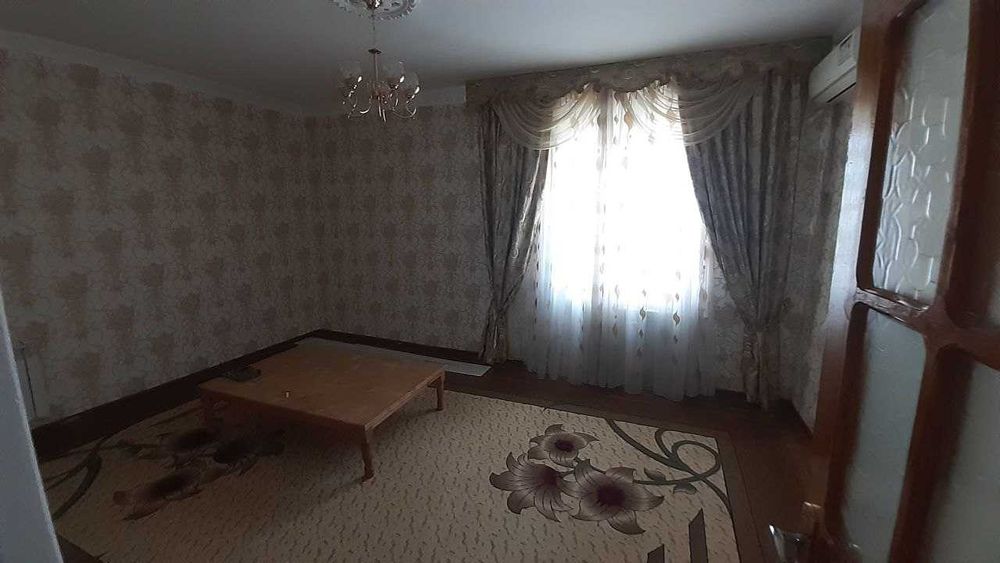 Срочно квартира сотилади.