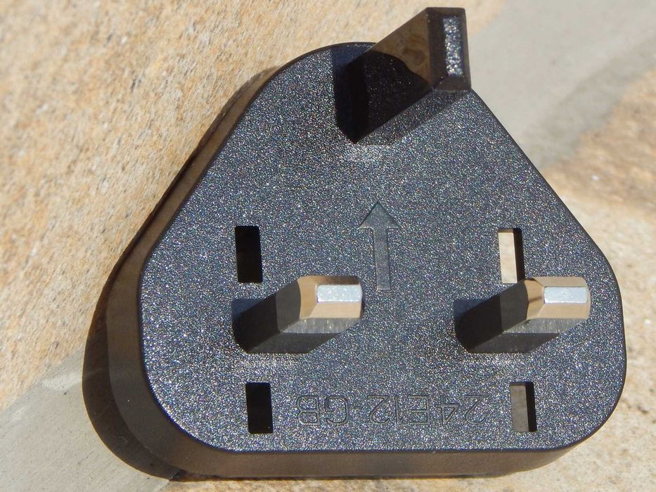 Adaptor AC 100/240V - DC 12V 2A nou