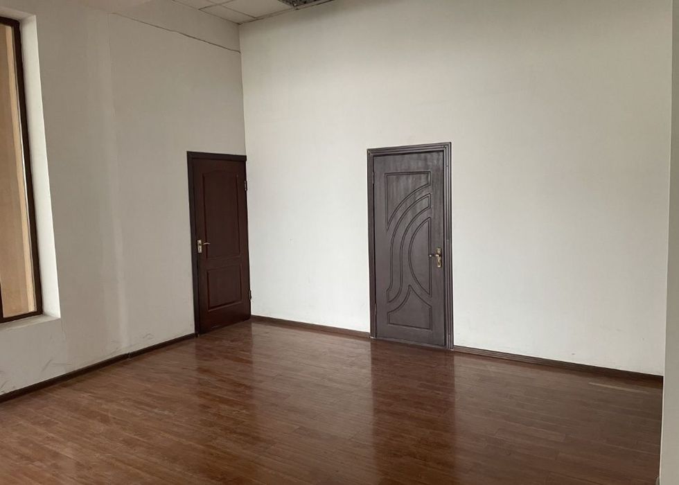 Аренда Офис на Учтепа район 140 квм Первая линия