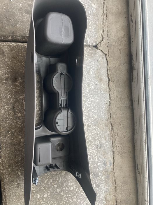 Подстаканник, подлокотник