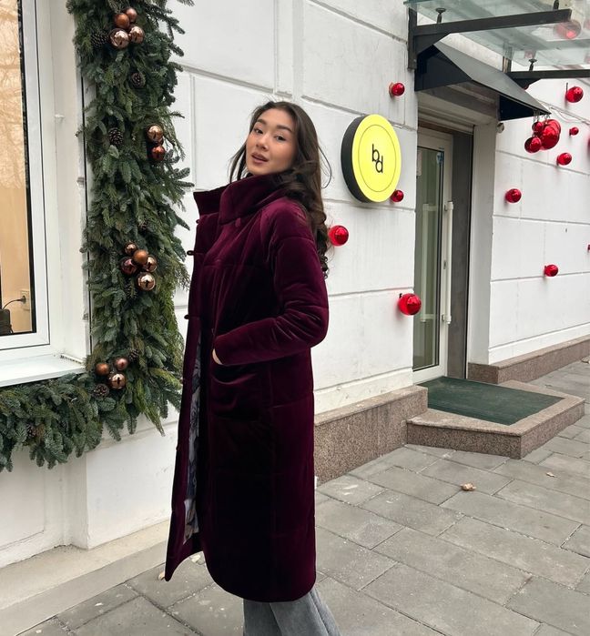 Зимнний теплый пуховик