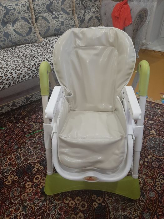 Продам стул для кормления