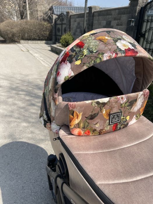 Продам Коляску Adamex