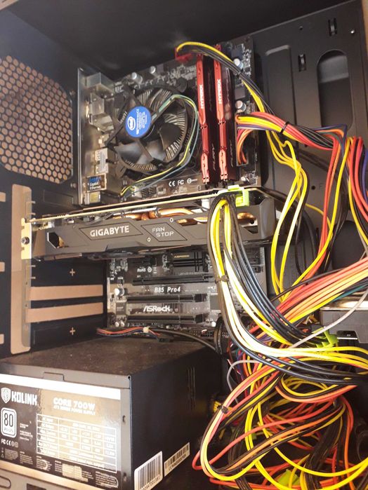 Геймърски компютър (Gaming PC)