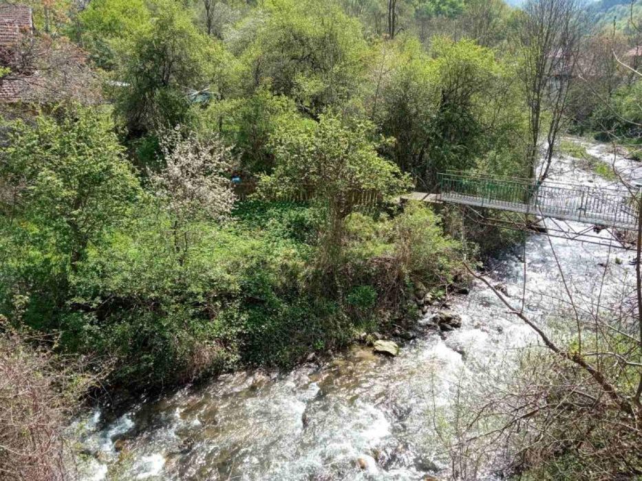 Къща в село Лопян