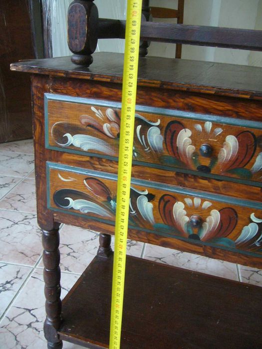 Старинни Нощни Шкафчета - Рисувани