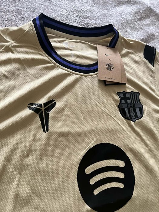 Трети екип на Barcelona 2025/26