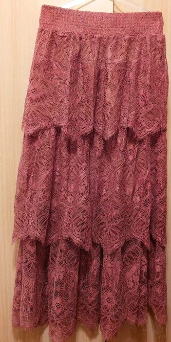 Fusta maxi dantela