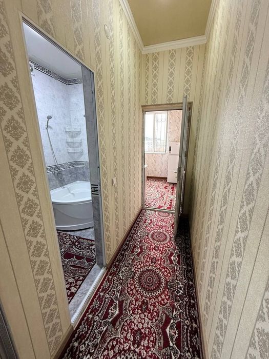 Урганч шахар марказида (Гипермаркет ёнида) 2-хонали квартира ижарага б