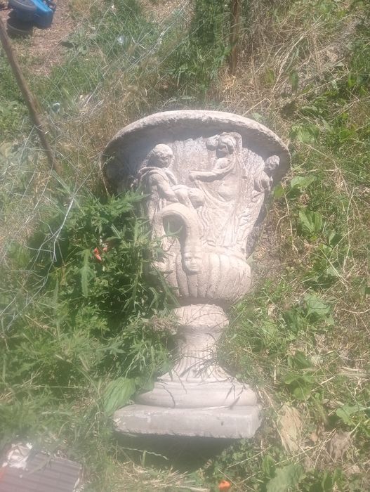 Vând diverse grătar grădină mese rustic ghivece