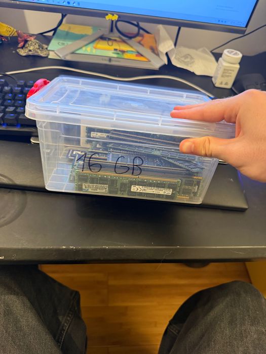x9 16gb DDR3 server ram