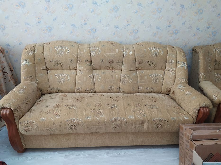 Продаю мягкую мебель.
