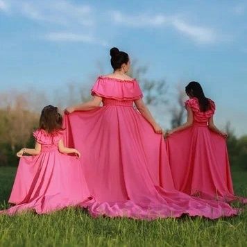 Продам платья мама и дочки