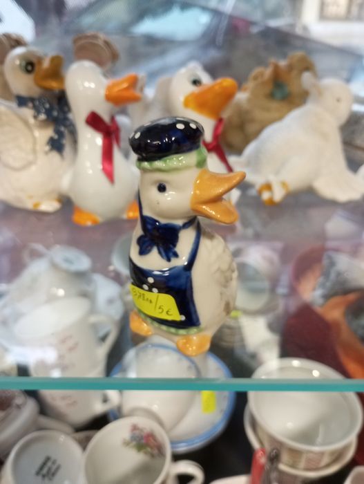 Разпродажба фигурки патета