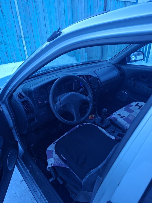 Продам. Автомобиль срочно торг у капота