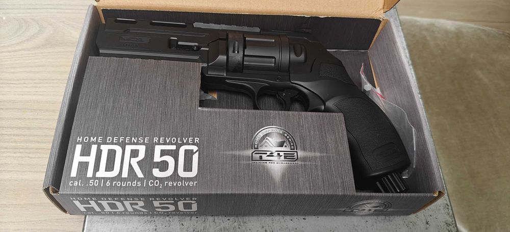 Pistol UMAREX HDR50 nou