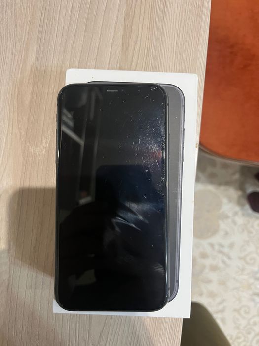 iPhone 11 (Акб 100%, 128 Гб)