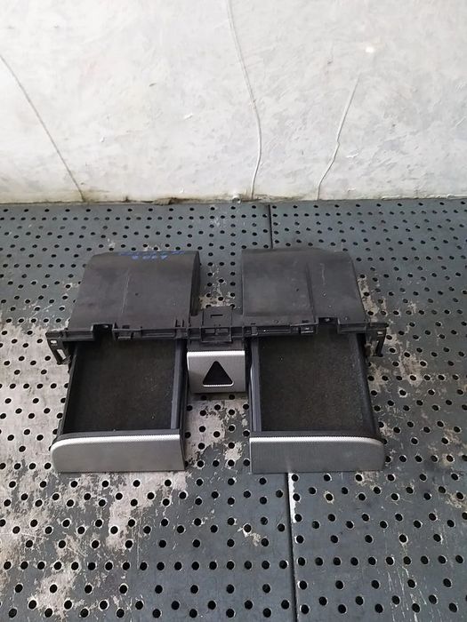 Sertare bord vw passat b6 3c 3c0858407
