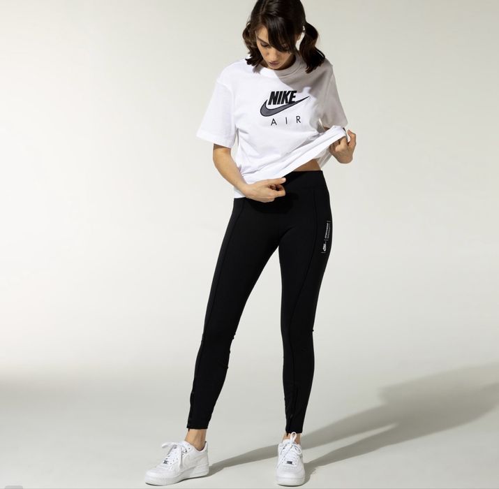 Nike клин с ципове на крачолите