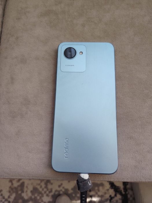 продается телефон