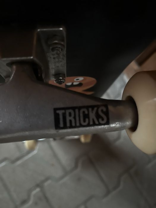 skateboard tricks