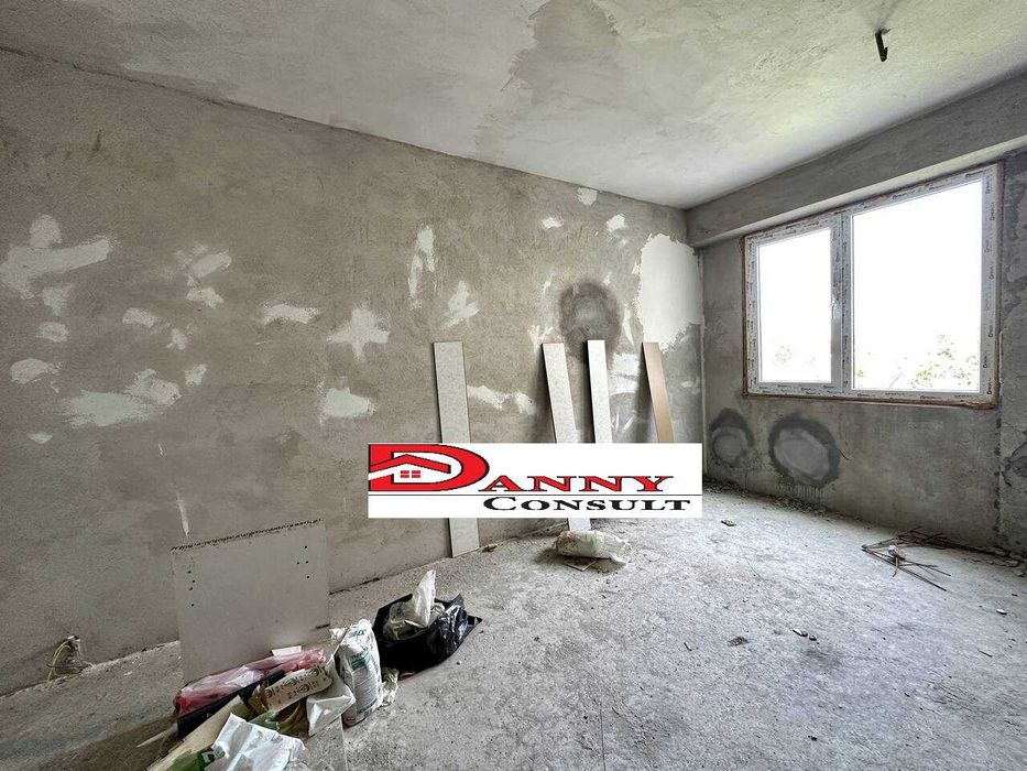 Продава се Тристаен апартамент в Павликени - 76 кв.м за 470 €/кв.м - Снимка #2