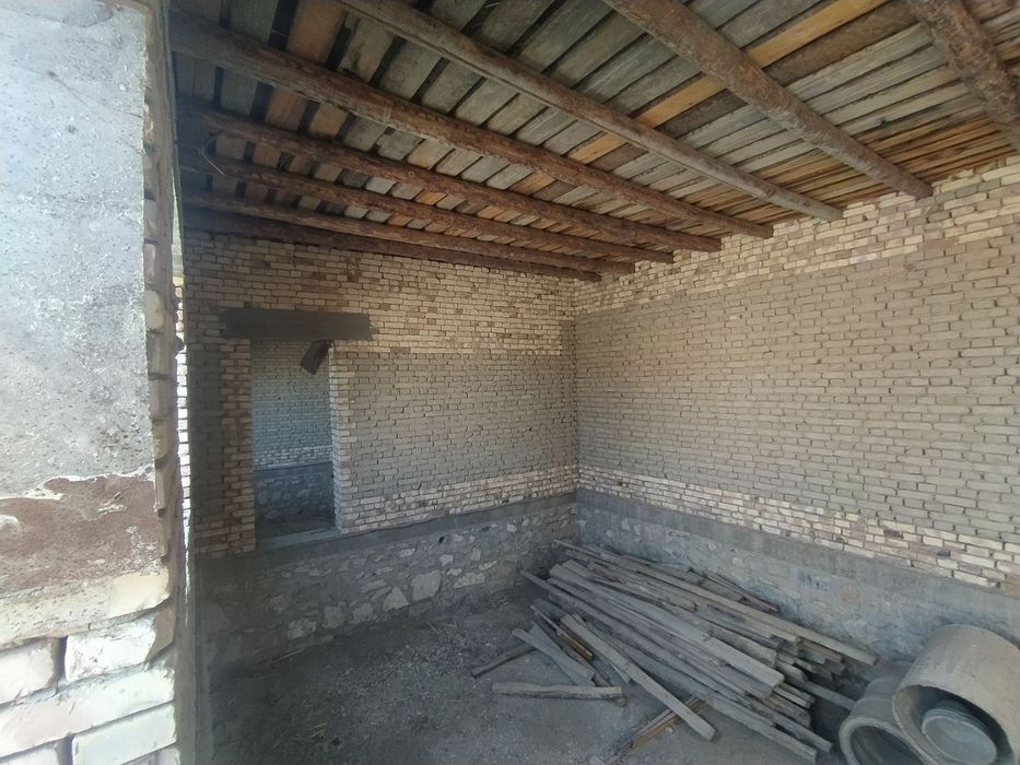 Uchastka joy srochna sotiladi.