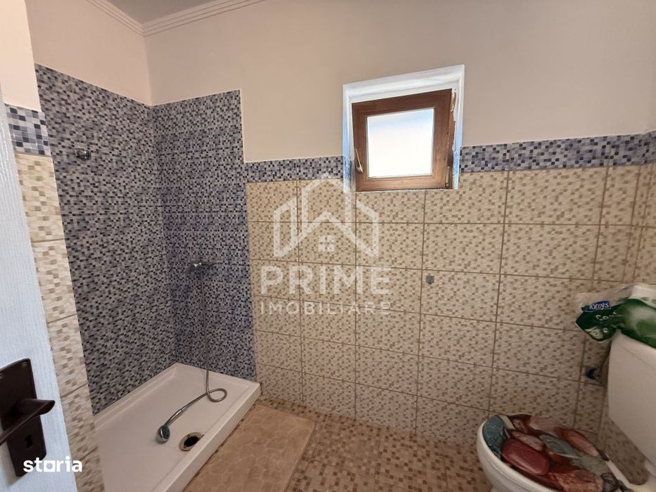 Casa individuala de inchiriat | 4 camere | Curte proprie | Zona linist