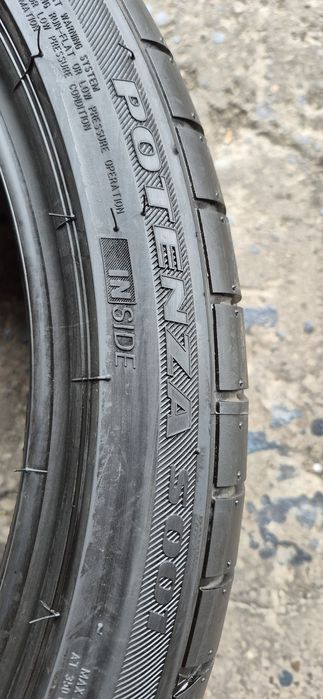 4 anvelope vara noi runflat Bridgestone,fata 225/40/19,spate 255/35/19,dot 2025.Pretul este pe bucata.