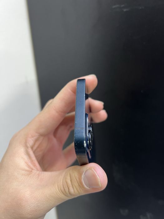 В продаже айфон 14 128гб