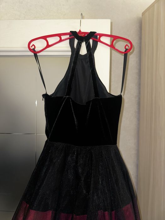 Вечернее платье T&J