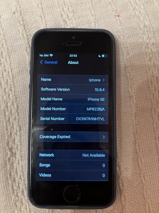 Продавам Iphone SE 32gb