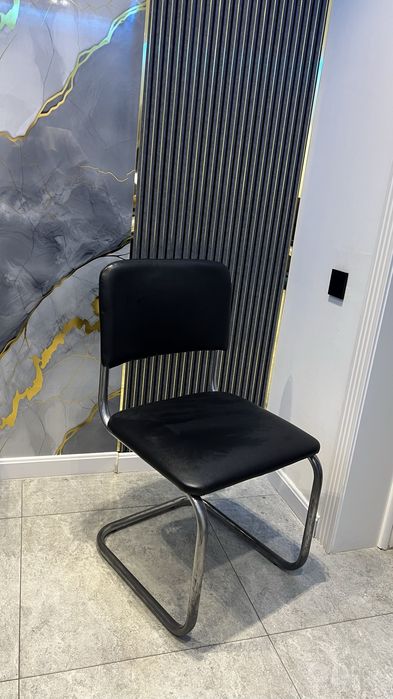 Ofis uchun stul sotiladi