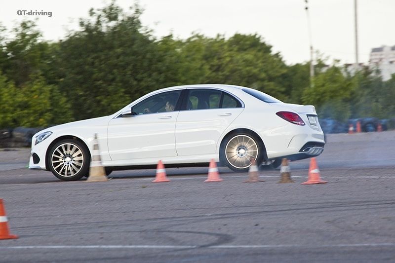 Александр -инструктор .