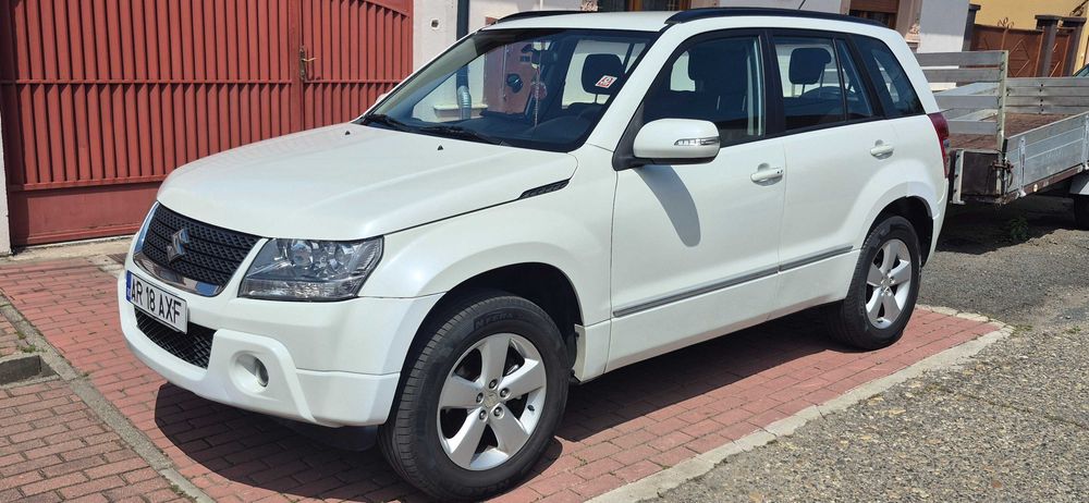Suzuki Grand Vitara 2.0 benzina 140 c.p 2010