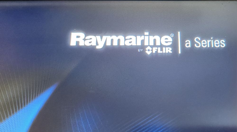 Raymarine a98 9″ сензорен MFD картограф SONAR w/ WiFi + DownVision E70