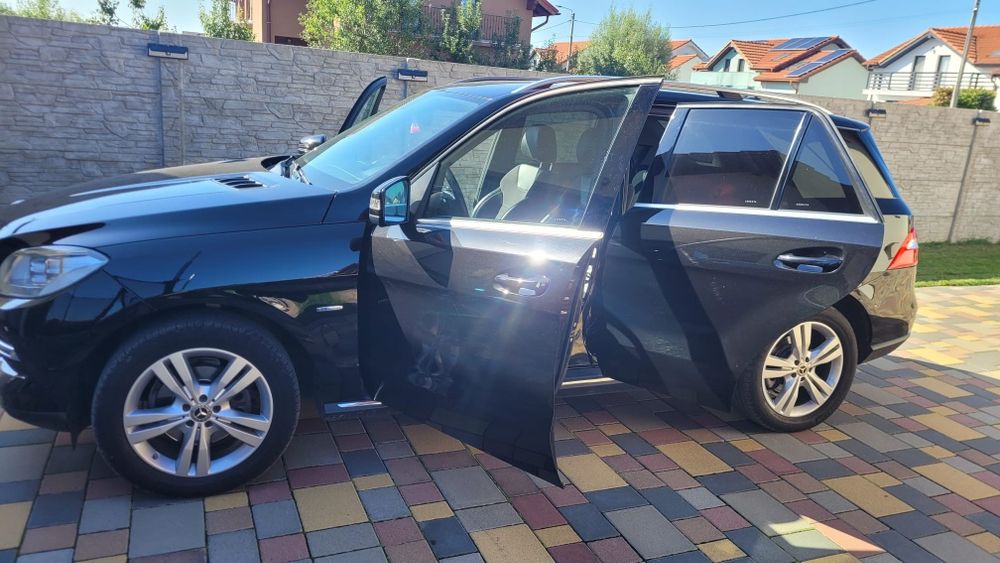 Vand Mecedes ML 250