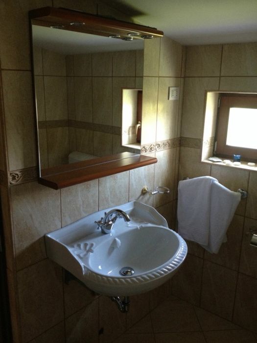 Pensiunea la Nise Sambata de Sus 11 camere