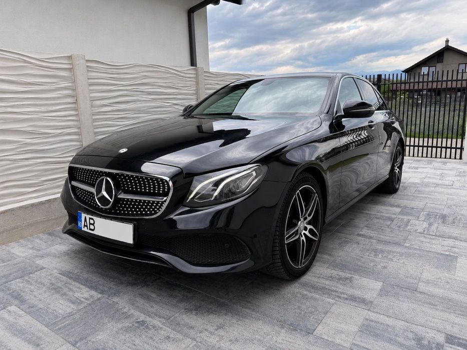 Mercedes-Benz E Mercedes-Benz E220d înmatriculat Interior Luxury, semi-piele, deosebit