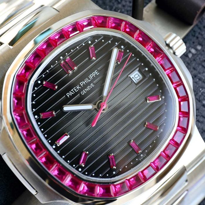 Мъжки Patek Philippe Nautilus Ruby Bezel с автоматичен механизъм