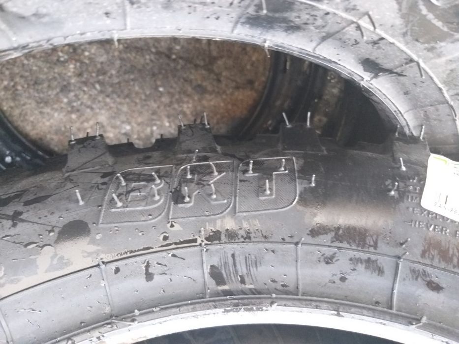 Cauciucuri noi 5.00-15 BKT directie pentru tractor sau semanatoare R15