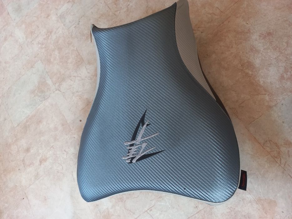 Suzuki GSXR1300 Hayabusa Комфортни седалка