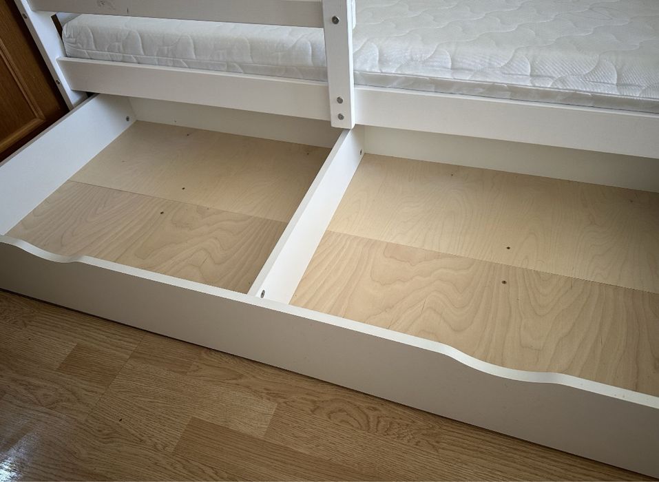 Кровать подростковая